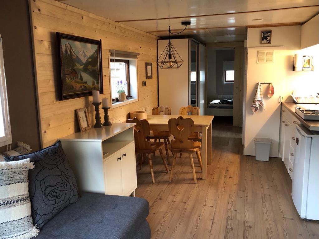 Mountainview Lodge - Chalet Im Zillertal Direkt Am 5 Sterne Campingplatz Aufenfeld Mit Hallenbad Und Sauna Aschau Im Zillertal Екстериор снимка