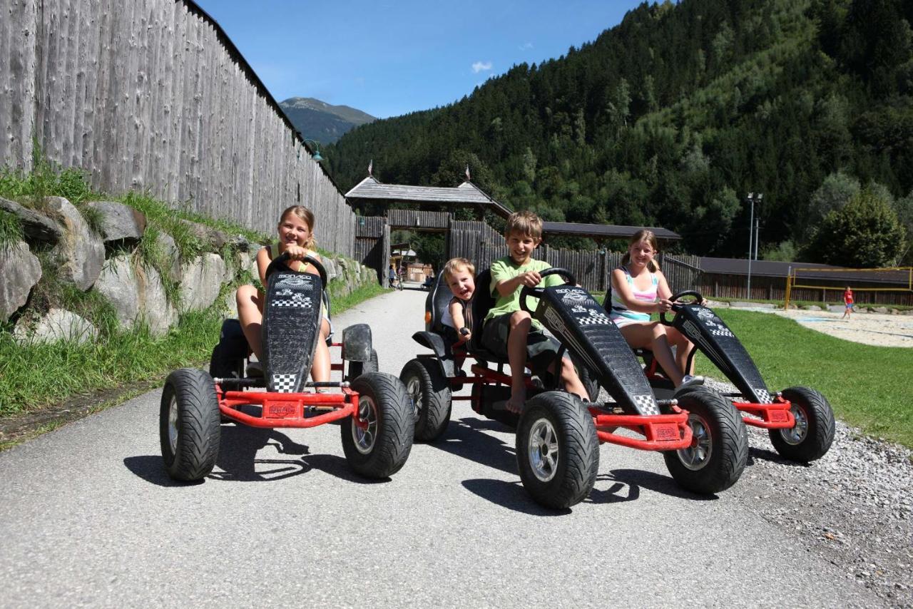 Mountainview Lodge - Chalet Im Zillertal Direkt Am 5 Sterne Campingplatz Aufenfeld Mit Hallenbad Und Sauna Aschau Im Zillertal Екстериор снимка