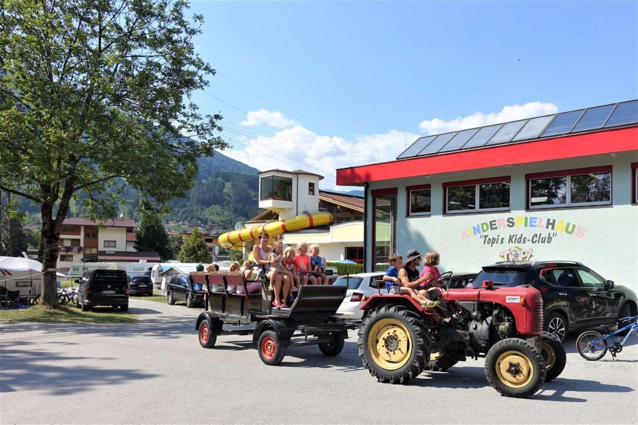 Mountainview Lodge - Chalet Im Zillertal Direkt Am 5 Sterne Campingplatz Aufenfeld Mit Hallenbad Und Sauna Aschau Im Zillertal Екстериор снимка